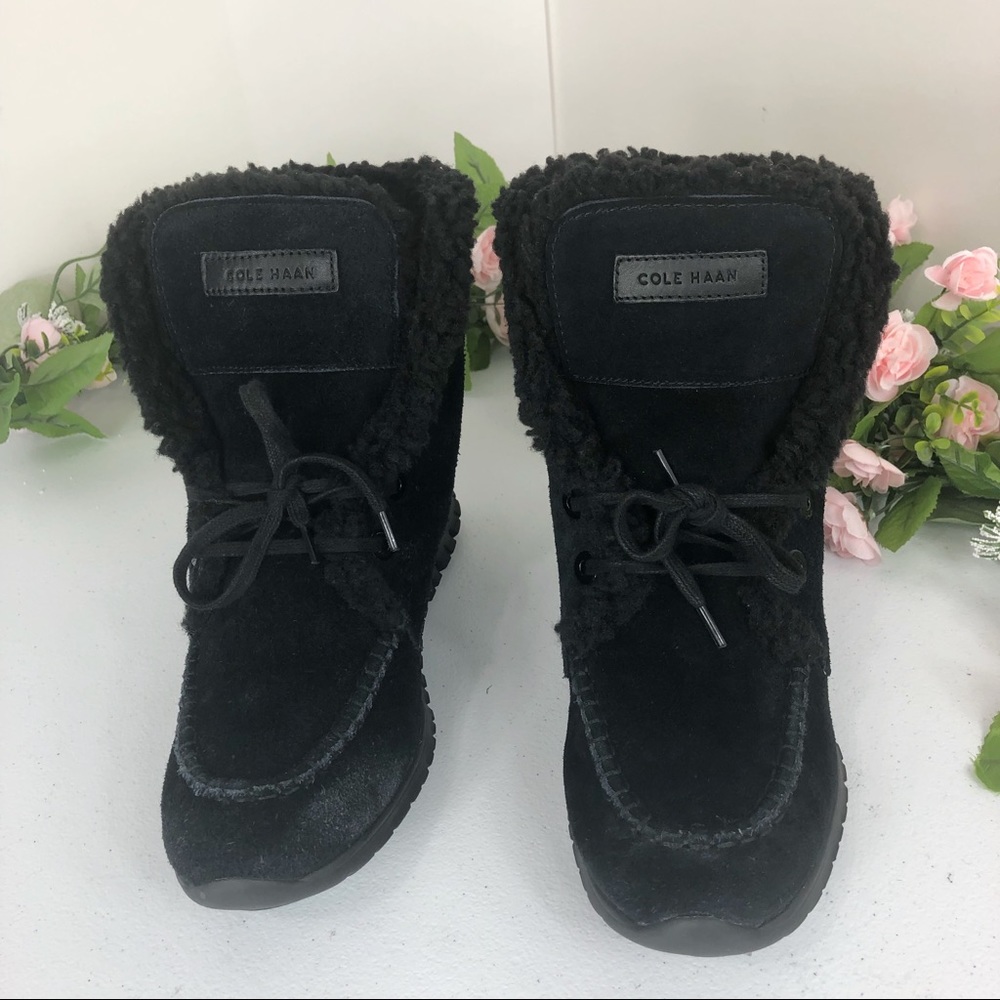 Cole Haan Faux Fur ankle boots size 7 1/2 B - Picture 2 of 8